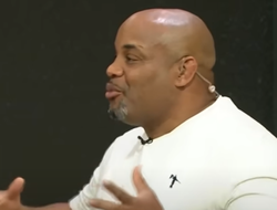 фото - «Он не в своём уме!» Кормье уличил Джонса во лжи