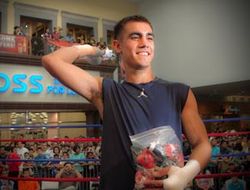 фото - (Результаты) Роберт Маррокин без блеска выиграл у Джилберто Леона