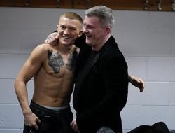 фото - Сын Хэттона «возобновит карьеру» — есть дата и место боя