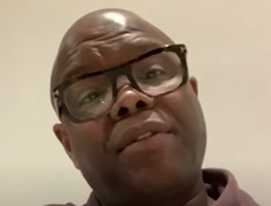 фото - «К сожалению для Усика, он не величайший в истории». Маккензи рассказал, чего не хватает украинскому чемпиону