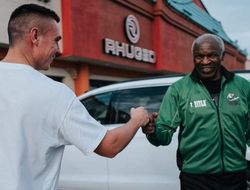 фото - Скорость убивает. Флойд Мейвезер показал движения Тиму Цзю: фото и видео