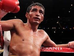 фото - Эрик Моралес завершил карьеру