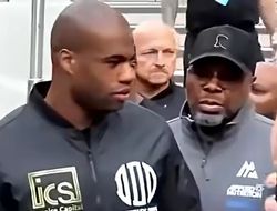 фото - Что это было? Дюбуа вернулся к Дону Чарльзу