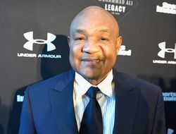 фото - Рефери спас Мэйуэзера! — Джордж Формен встал на сторону Макгрегора