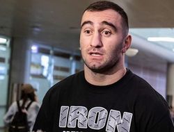 фото - Гассиев прилетел в РФ: Достаточно поспать в самолете — и готов драться в аэропорту