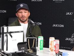 фото - Как Нурмагомедову побить Двалишвили? Экс-чемпион выдал интересную мысль