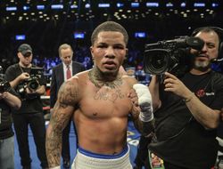 фото - У Санта Круса есть шансы побить Жервонту Дэвиса? Размышляют Рамирес и Майки Гарсиа