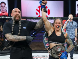 фото - Видео. Кармуш взяла титул, Михайлов проиграл Барсоле на Bellator 278: результаты