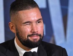 фото - «Он гений». Беллью предупредил Джошуа перед боем с Усиком