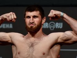 фото - Магомед Анкалаев победил Никиту Крылова на UFC Fight Night 186 (+ видео)