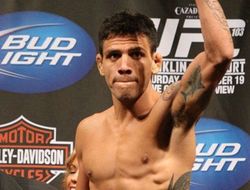 фото - Рафаэль дос Аньос: «Мои удары тяжелы, и Петтиса я прикончу»