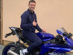 фото - Хитров о бое Ломаченко–Лопес, жуткое фото Спенса после ДТП, новая игрушка Тейлора — соцсети 