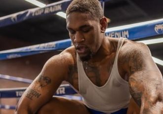 Назван соперник Андерсона. В последнем бою тот апсетнул боксёра из Украины