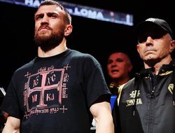 фото - Ломаченко — причина того, что Беринчик не отбоксировал за титул раньше. Так считает Красюк