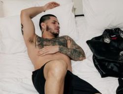 фото - Экс-соперник Канело верит в победу Кроуфорда