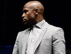 фото - Мэйуэзер закончит карьеру в сентябре