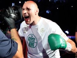 фото - Фьюри раскрыл тайну успеха Джошуа: «Ни разу не дрался с супертяжем в расцвете сил»