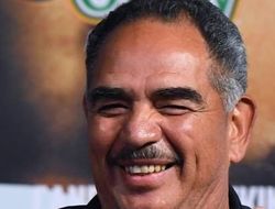 фото - Надеюсь, в реванше Альварес не будет драться как Лара — тренер Головкина