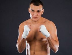 фото - Дрозд хвалит российских боксёров лишь потому, что они российские боксёры — Власов