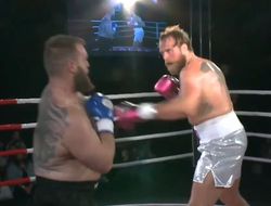 фото - Экс-соперник Хэя и Хрговича устроил цирк против 100% нокаутёра из Норвегии: видео