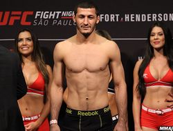 фото - UFC: Рашид Магомедов победил Жилберта Бёрнса