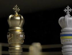 фото - Хэйни – Ломаченко. Появилось промо–видео, «Василий» там с ленточкой флага Украины