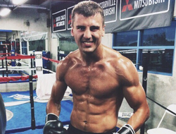 фото - Гвоздик, Каваляускас и Беспутин могут выступить в андеркарте у Брэдли и Пакьяо