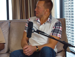 фото - Легенда UFC рассказал в деталях, какой у него был план на бой с Нурмагомедовым