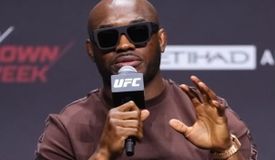 Кормье недоволен Аспиналлом. Ситуацию разобрал Усман