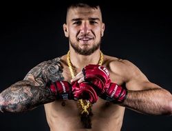 фото - Украинец Ярослав Амосов возглавит Bellator 239: есть соперник