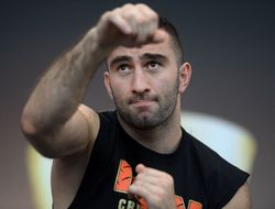 фото - Супертяжёлый дайджест: грозный оппонент Кузьмина, камбэк Гассиева, бой за EBU