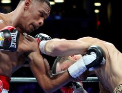 фото - Серхио Мора: «Меня нокаутировал перелом ноги, а не Джейкобс»