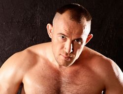 фото - UFC: Алексей Олейник вернётся в июле