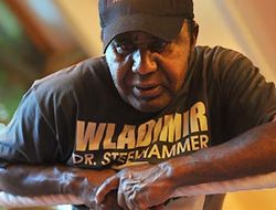 фото - Эмануэль Стюард: «Кличко будет драться с Чисорой, если тот побьет Хэя»