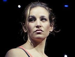 фото - Тренер Миши Тейт хочет бой на UFC 200