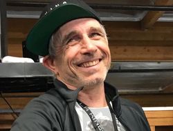 фото - Неожиданно: Арум раскрыл, кто сорвал бой Ломаченко–Пакьяо уже этим летом