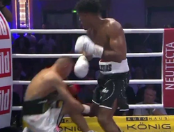 фото - Соболь побил Семёнова, обидчик Великовского защитил пояс