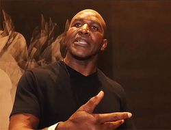 фото - «У него шанс лучше, чем у остальных». Холифилд — о бое Джошуа–Фьюри 