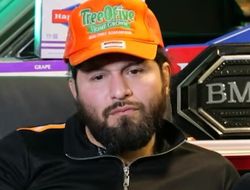 фото - Чего не хватает Волкановски до статуса величайшего полулегковеса в истории ММА? Мнение Масвидаля