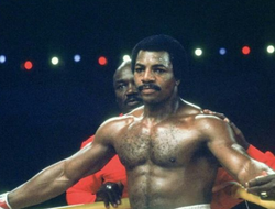 фото - Скончался Карл Уэзерс. В 2019 году его косплеил Тайсон Фьюри 