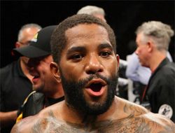 фото - Кёртис Стивенс со скандалом вырвал победу у Туреано Джонсона