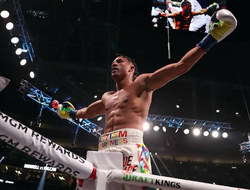 фото - Канело или Бенавидес? Моррель назвал более опасного соперника