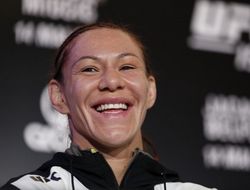 фото - Крис Жустино готова покинуть UFC