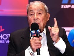 фото - Ломаченко остался в Украине, чтобы сражаться с российскими оккупантами — Арум