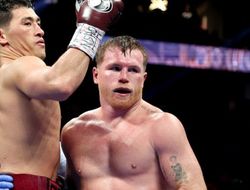 фото - Бивол — это вам не Ковалёв, Канело вырубит Головкина. Мнение Де Ла Хойи