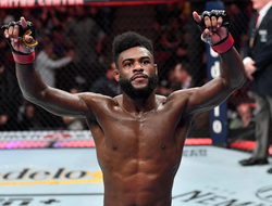 фото - Пётр Ян проиграл Стерлингу в реванше на UFC 273