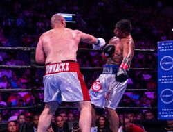 фото - Менеджер: Ещё два боя — и Ковнацки будет готов драться с Уайлдером