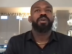 фото - Джонс обратился к Аспиналлу: «Чувак, где ты был?»