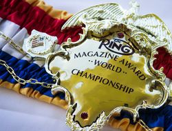 фото - Херн хочет, чтобы титул журнала The Ring был выставлен на кон в бою Джошуа−Паркер