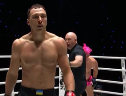 фото - Роман Крикля уничтожил чемпиона WBC из Британии в мейнивенте ONE Championship: видео нокаута